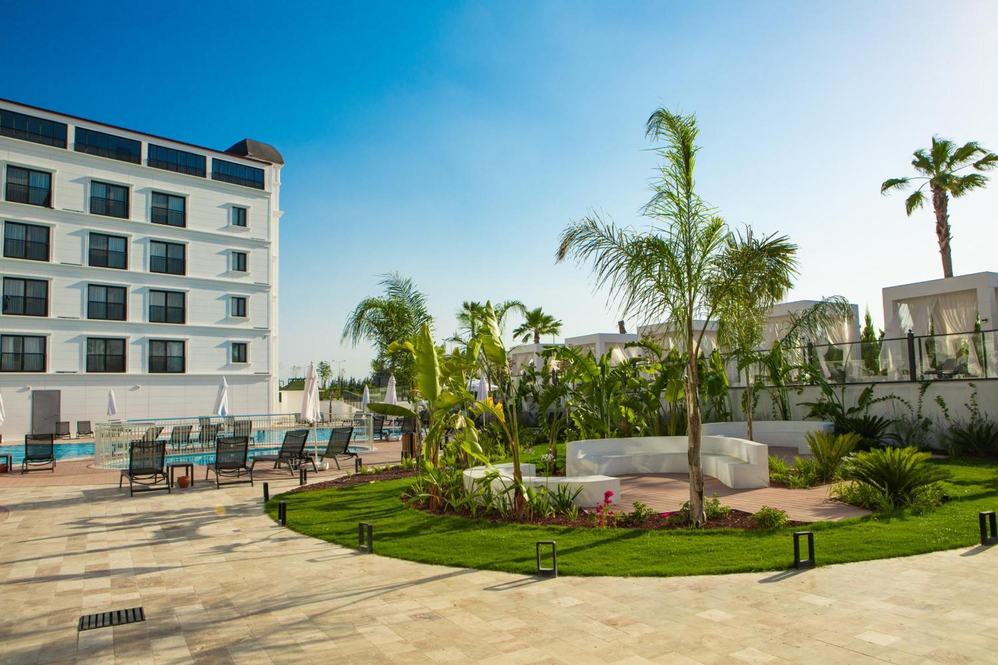 Ramada By Wyndham Dalaman Exterior photo