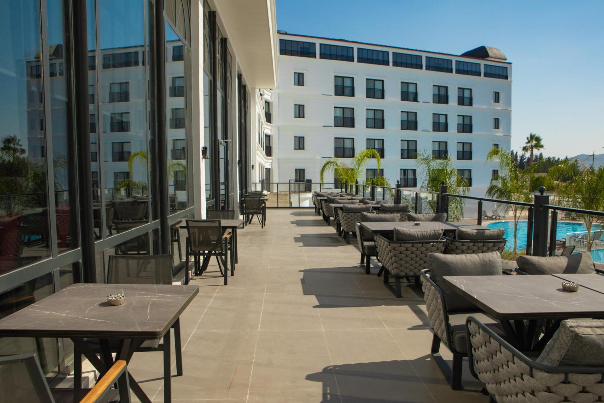 Ramada By Wyndham Dalaman Exterior photo