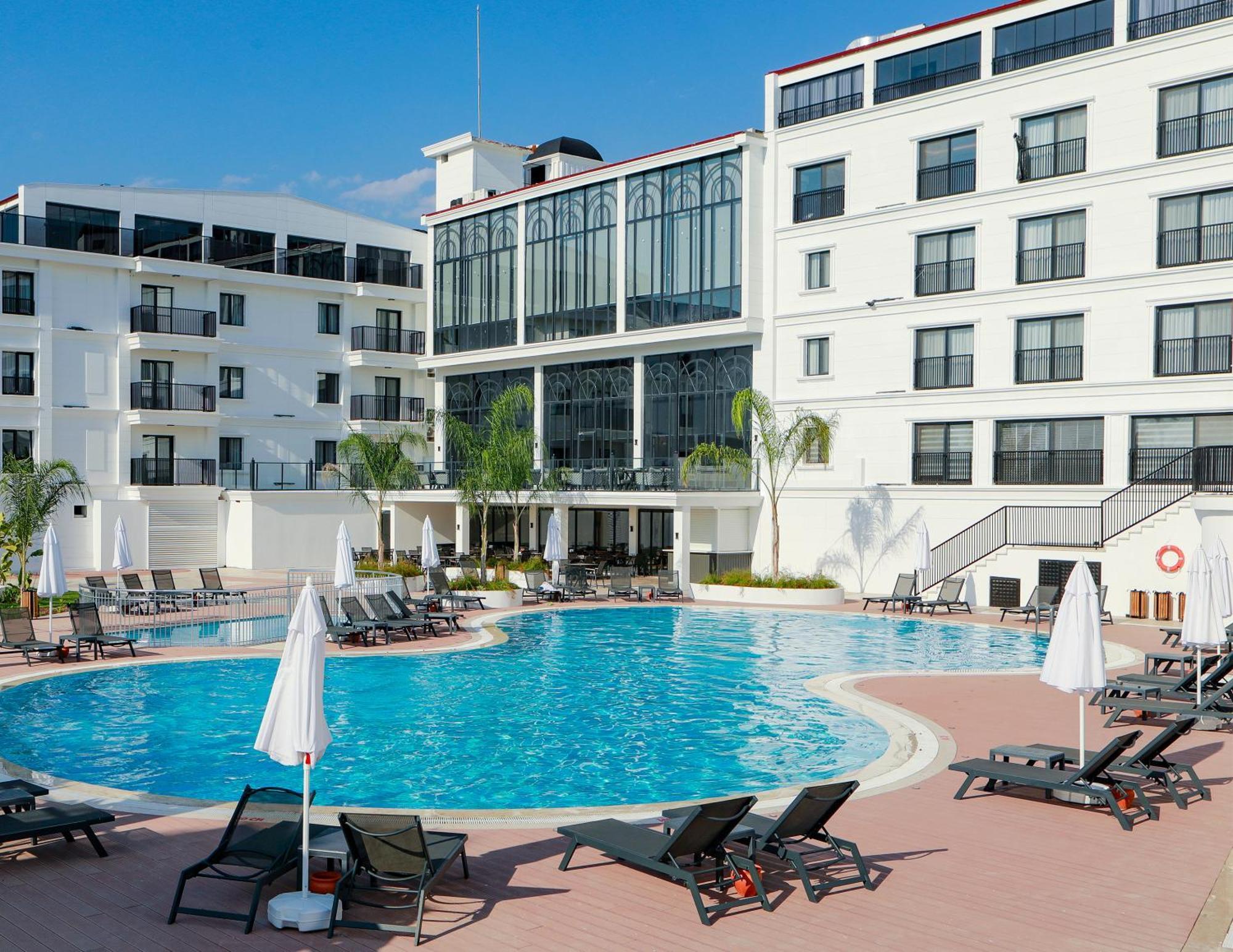 Ramada By Wyndham Dalaman Exterior photo