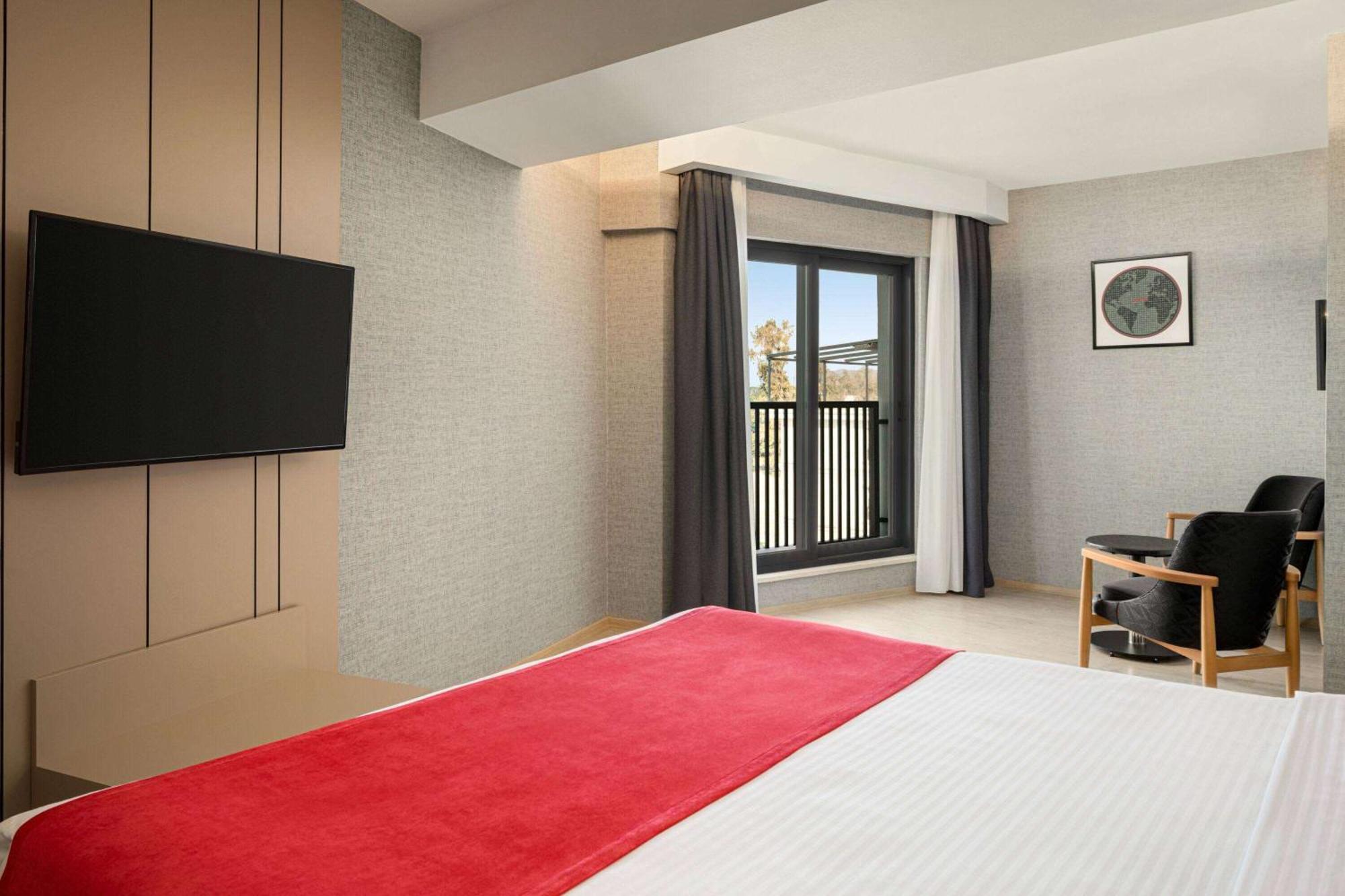 Ramada By Wyndham Dalaman Exterior photo