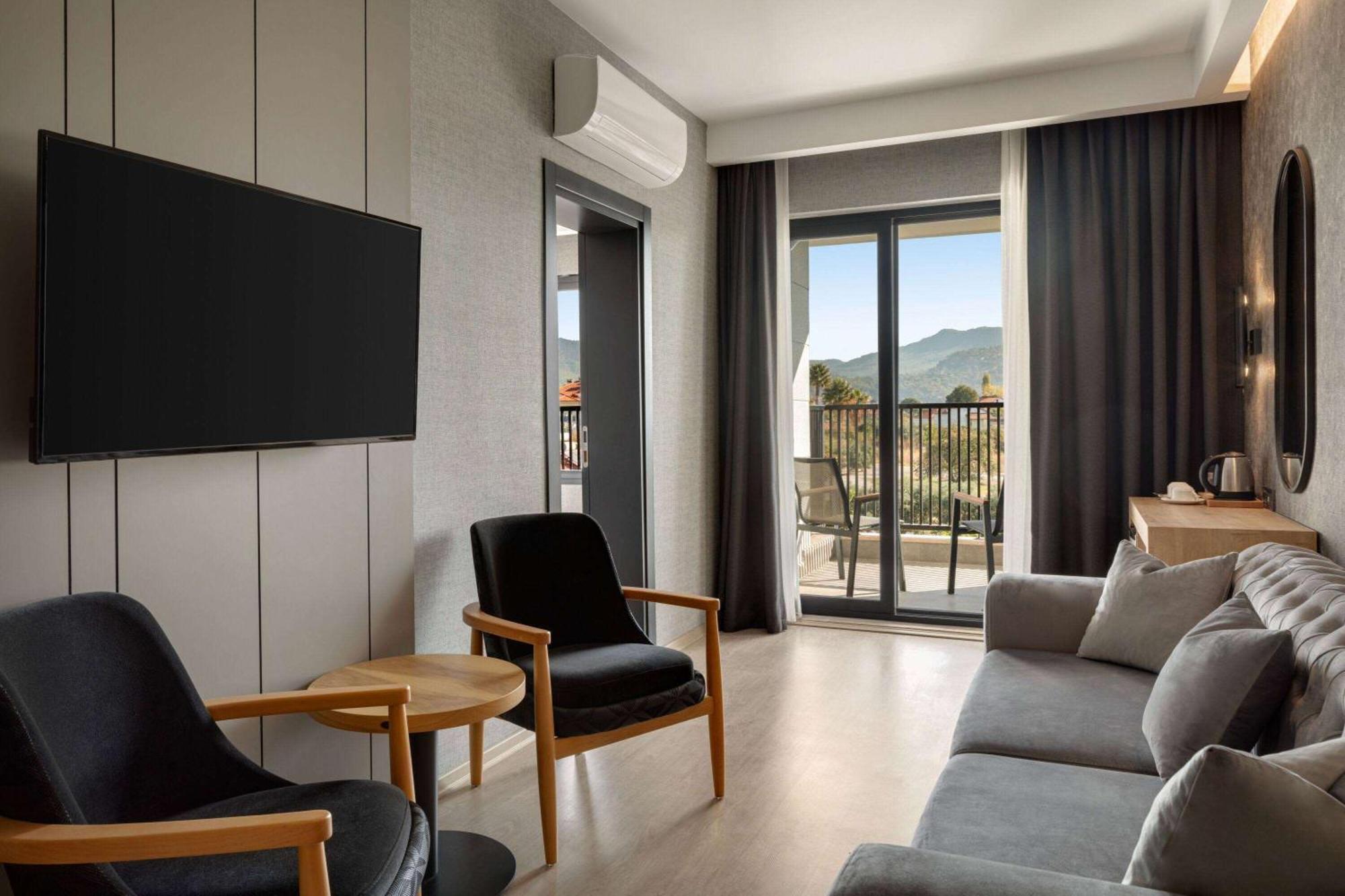 Ramada By Wyndham Dalaman Exterior photo