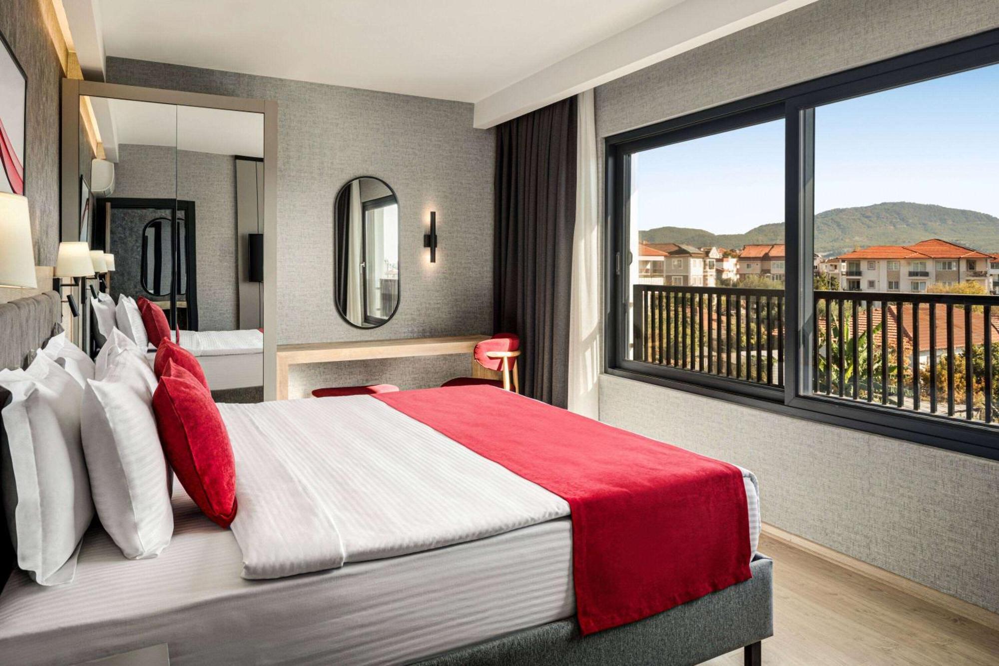 Ramada By Wyndham Dalaman Exterior photo